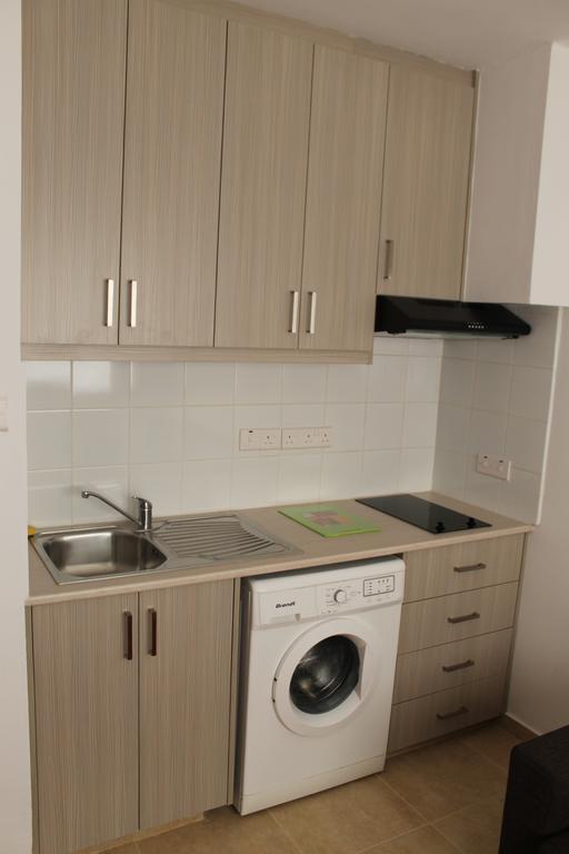 Tiffany City Apartments Larnaca Buitenkant foto