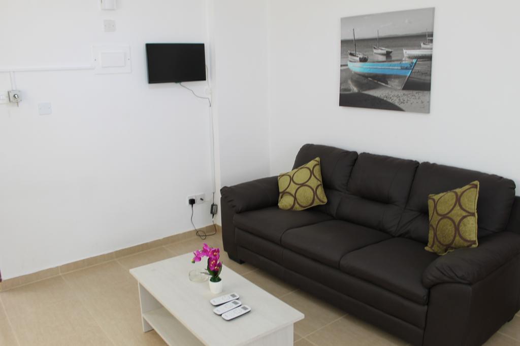 Tiffany City Apartments Larnaca Kamer foto