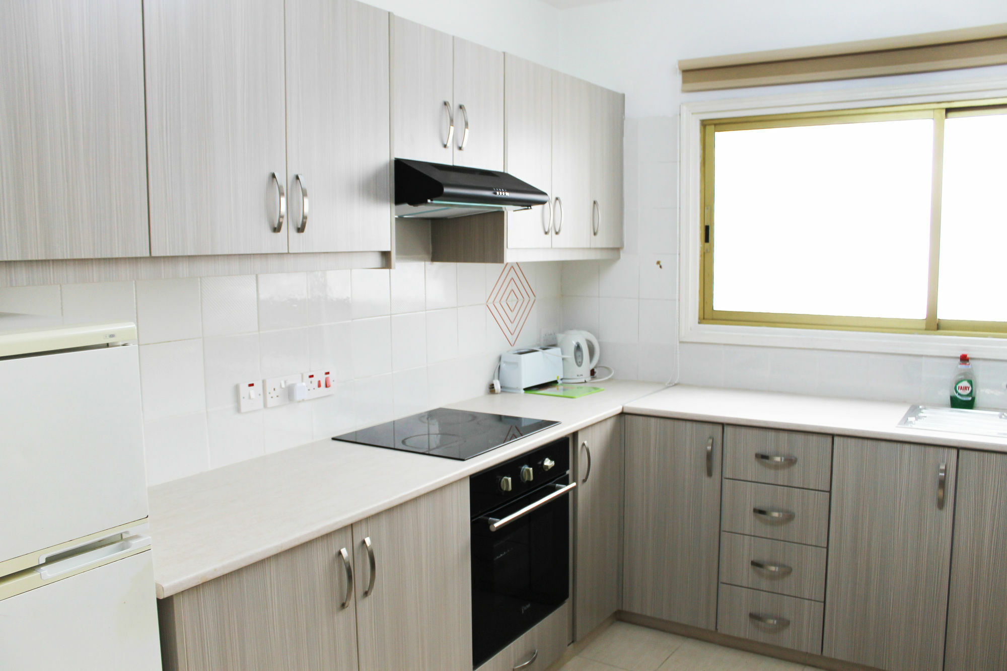 Tiffany City Apartments Larnaca Buitenkant foto